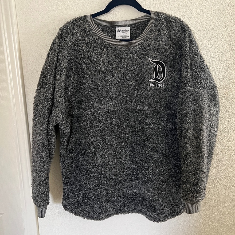 Disney Spirit Jersey Sherpa Pullover Longsleeve size Large